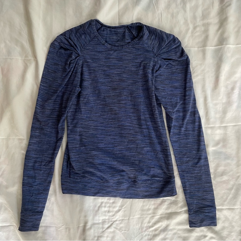 Lululemon puff sleeve Shirt Long Sleeve Round Neck, Folded Pleated Shoulders